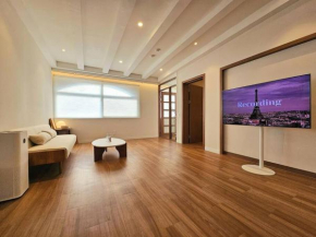 Arowa Seoul